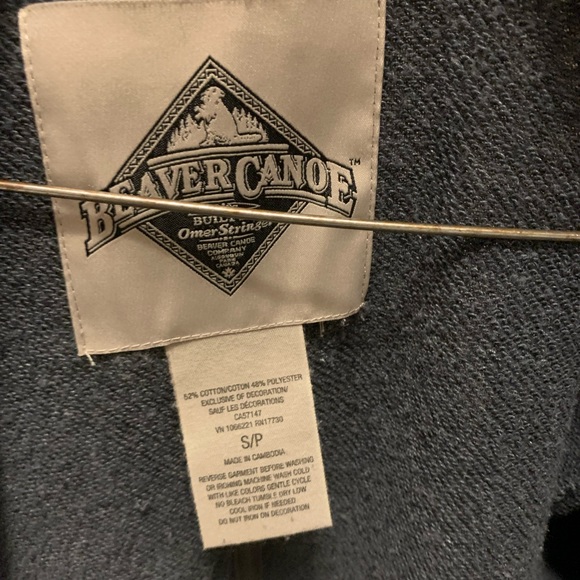 Beaver canoe cardigan - Picture 2 of 3